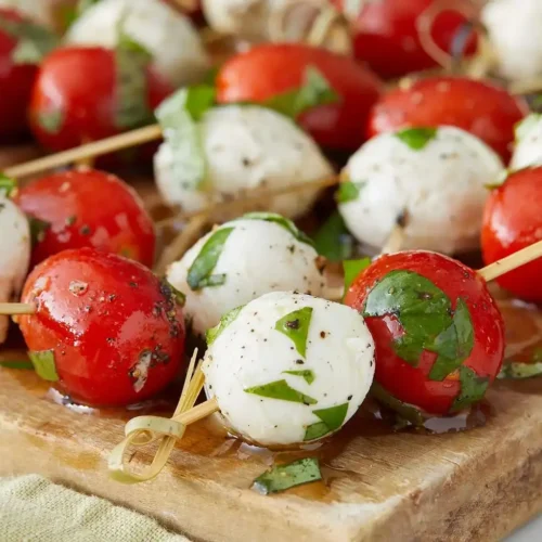 Gambar resep makanan sehat rumahan Caprese Skewers