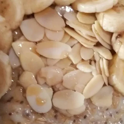 Gambar resep makanan rumahan Oatmeal Pisang dan Almond