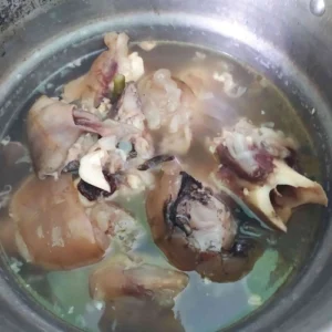 Cara memasak kaki sapi agar cepat empuk dan lembut